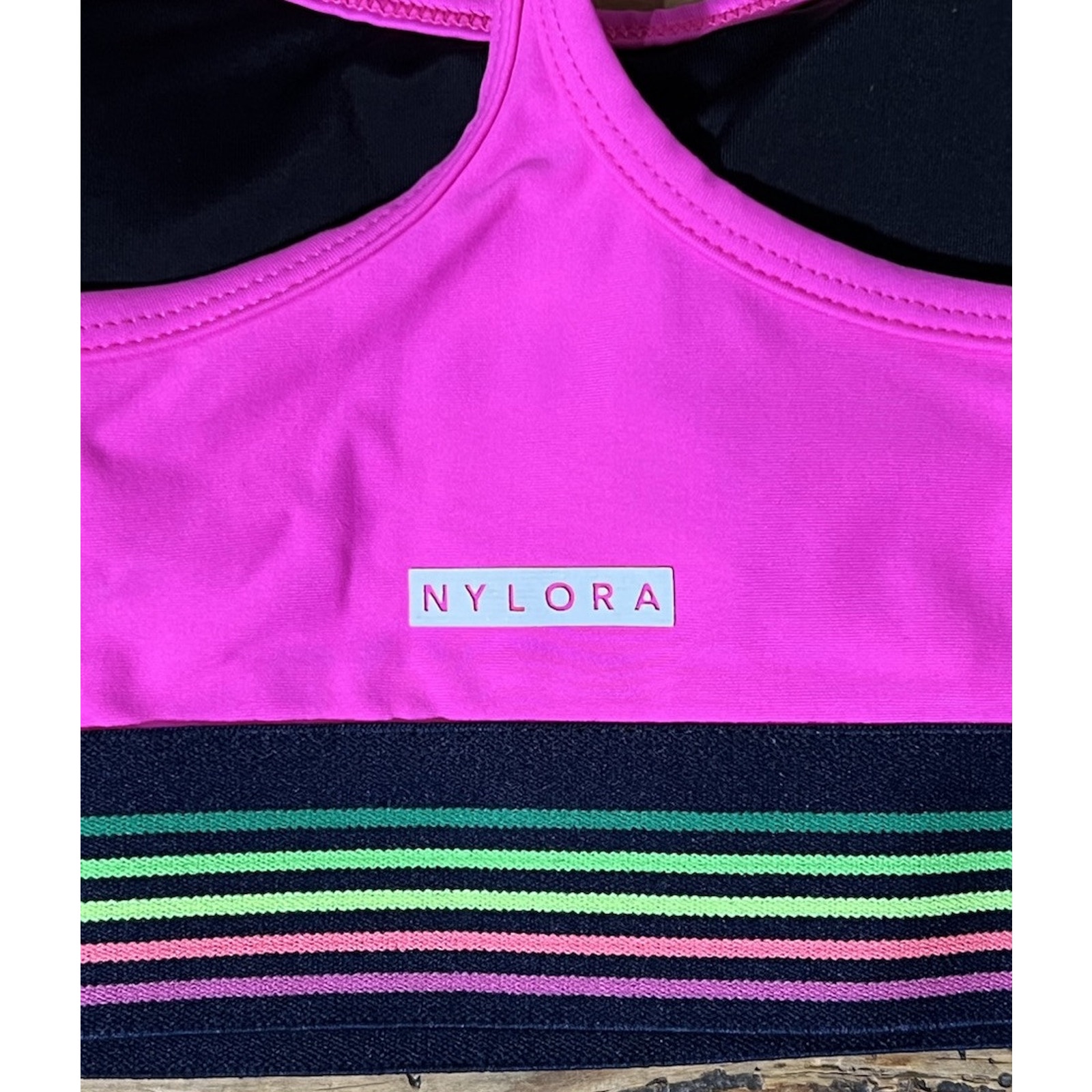 Nylora Women’s Size S Bright Pink Padded Sports Bra - Nwot — image 8 of 8